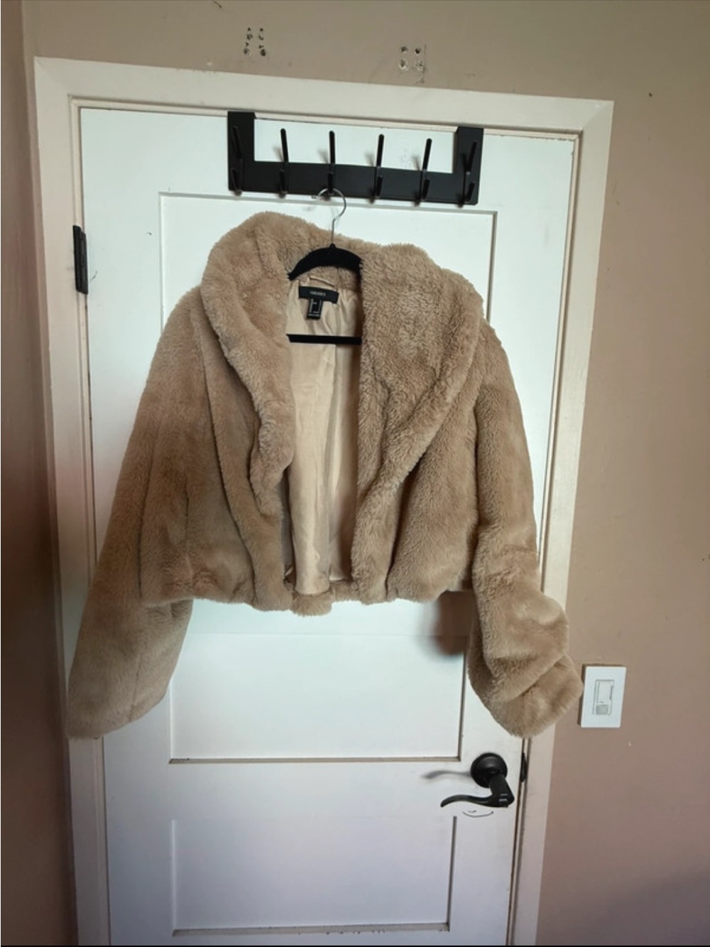 Forever 21 Cropped Faux Fur Teddy Jacket in Beige